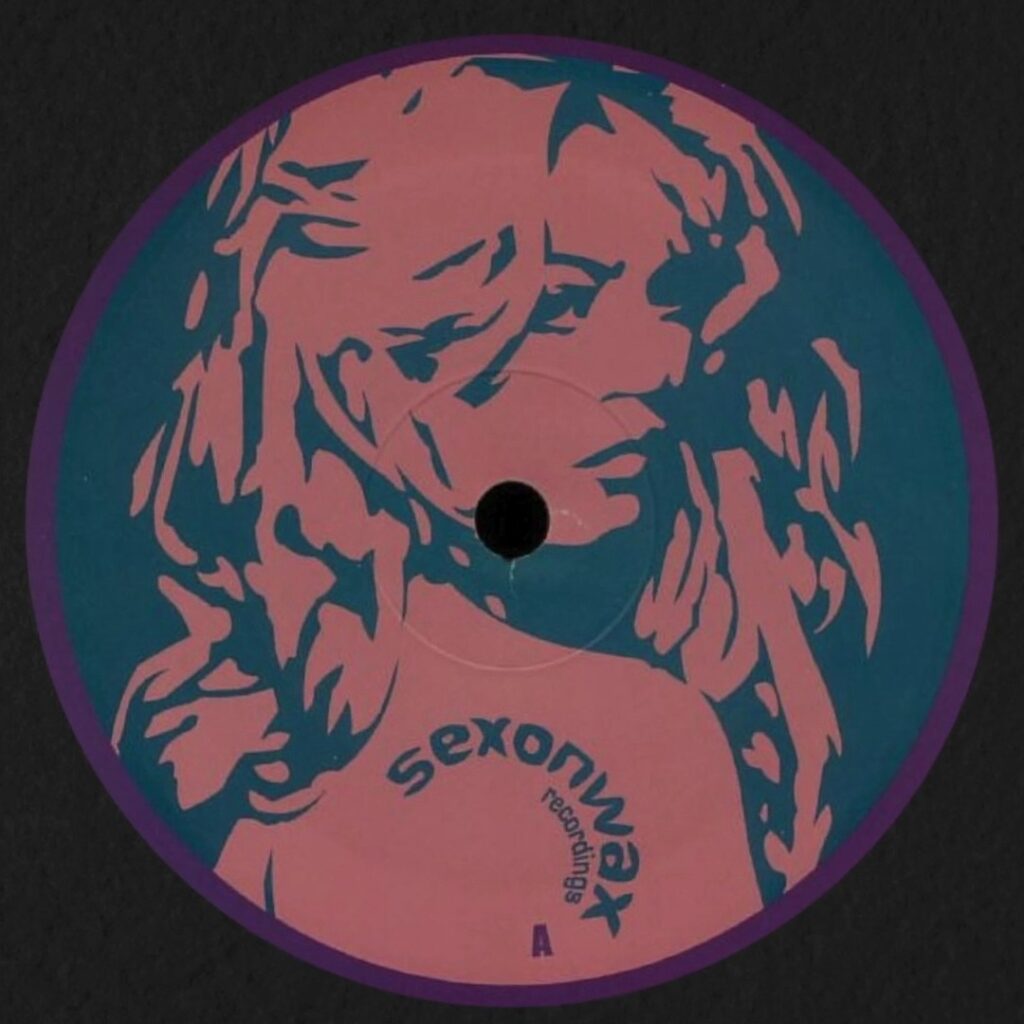 Instagram post from laroze__. This post is in position 4.