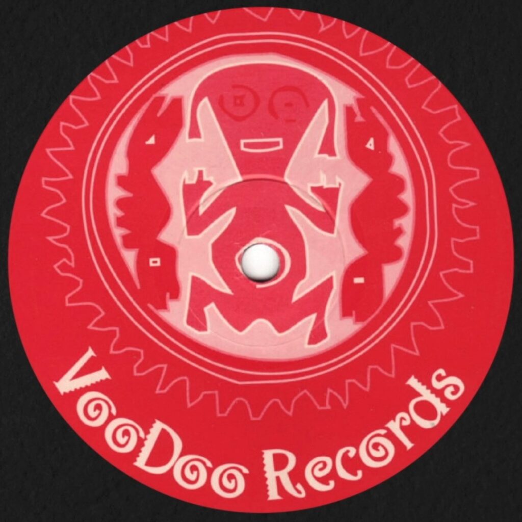 Instagram post from laroze__. This post is in position 1.