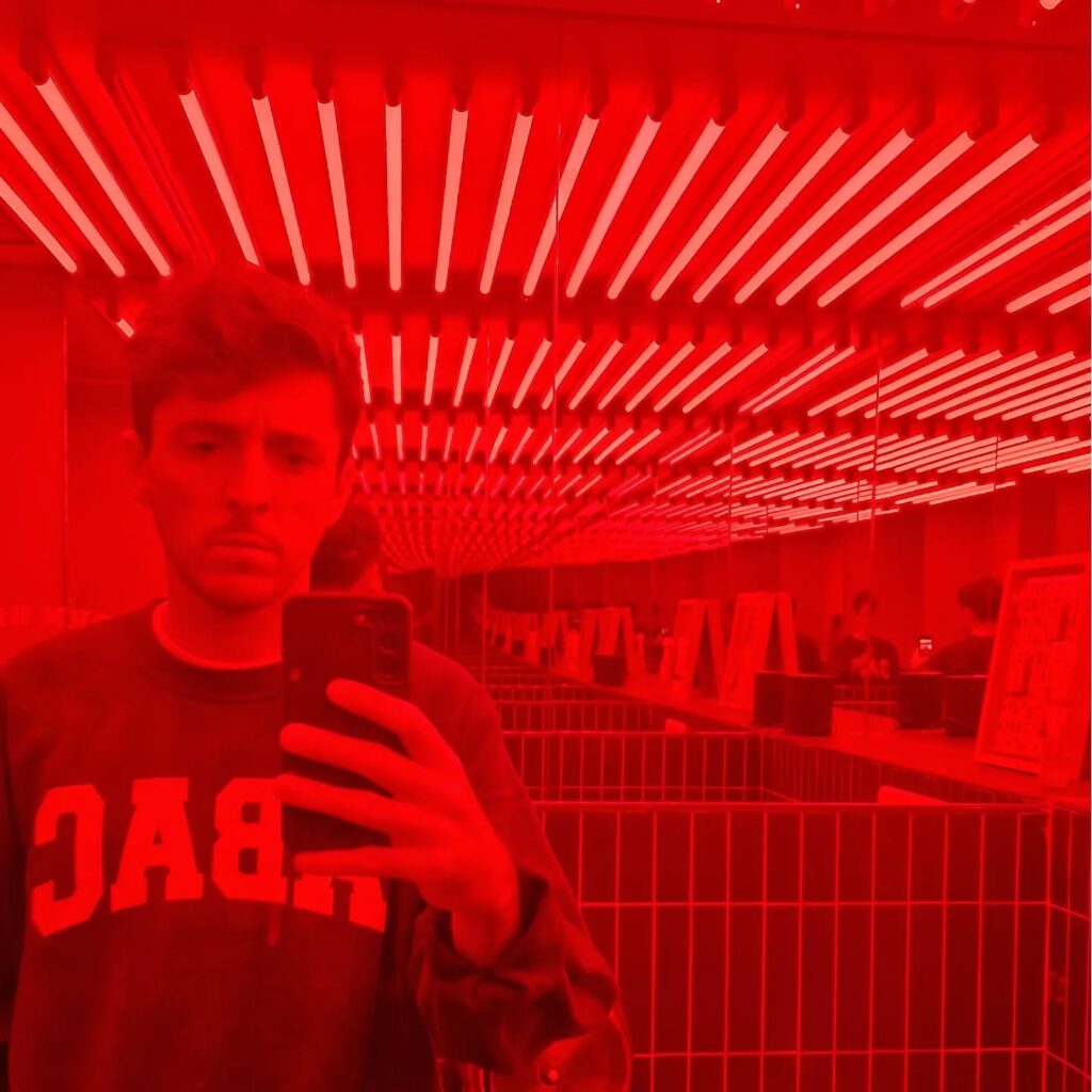 Instagram post from laroze__. This post is in position 6.