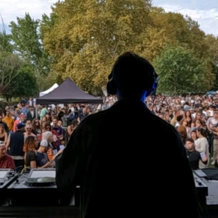 Instagram post from laroze__. This post is in position 3.