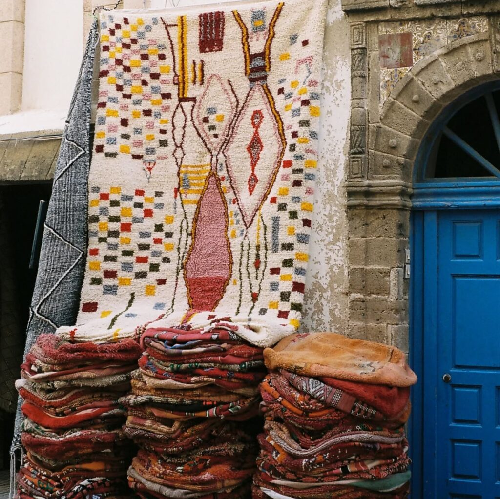 Instagram post from laroze__. This post is in position 14.