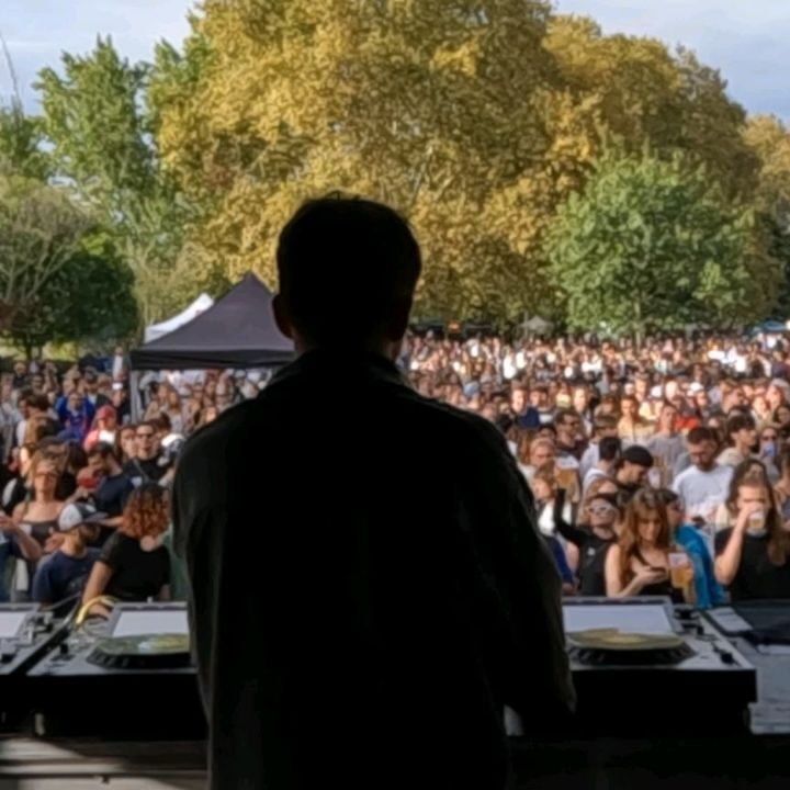 Instagram post from laroze__. This post is in position 2.