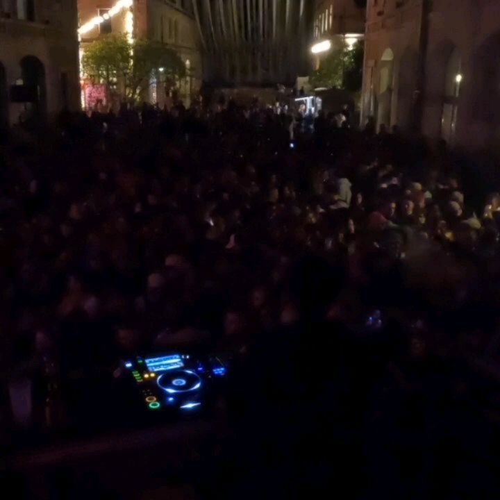 Instagram post from laroze__. This post is in position 12.