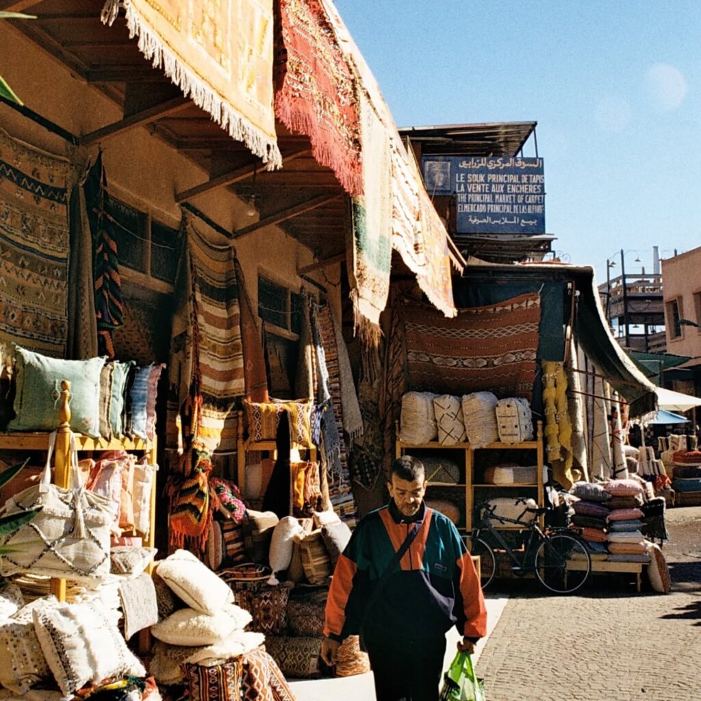 Instagram post from laroze__. This post is in position 6.