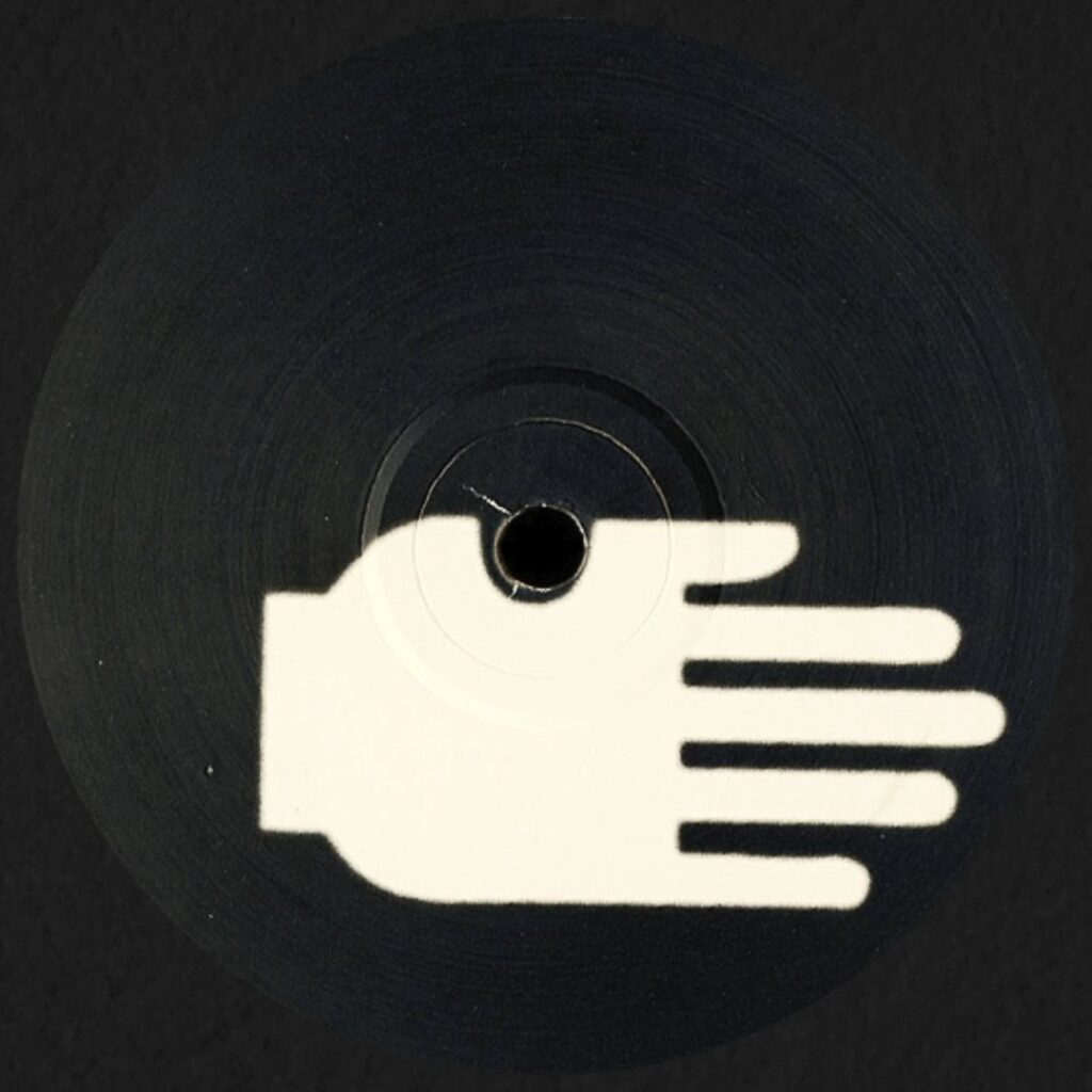 Instagram post from laroze__. This post is in position 6.