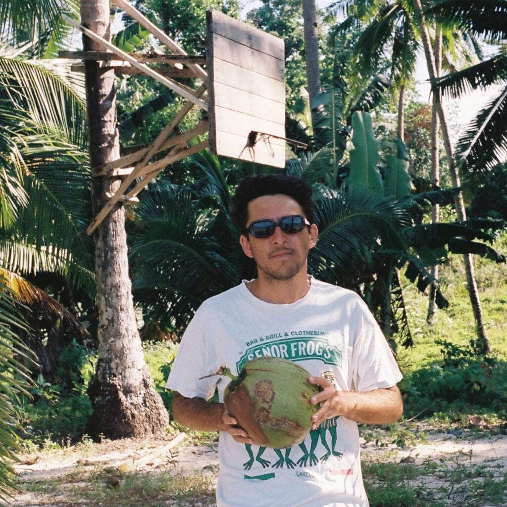 Instagram post from laroze__. This post is in position 16.