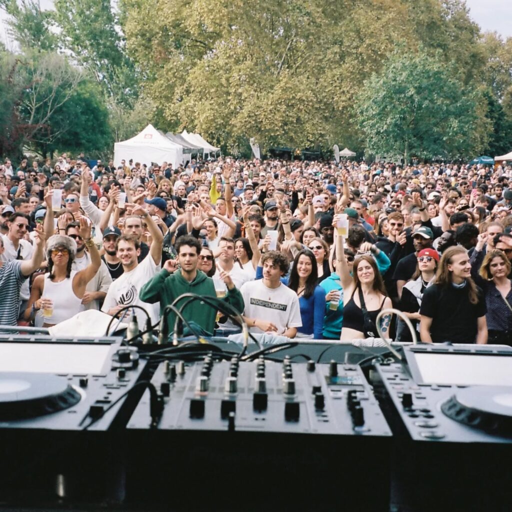 Instagram post from laroze__. This post is in position 2.